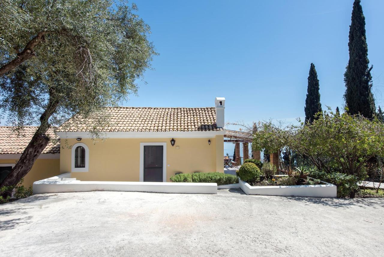 Lucky Villa