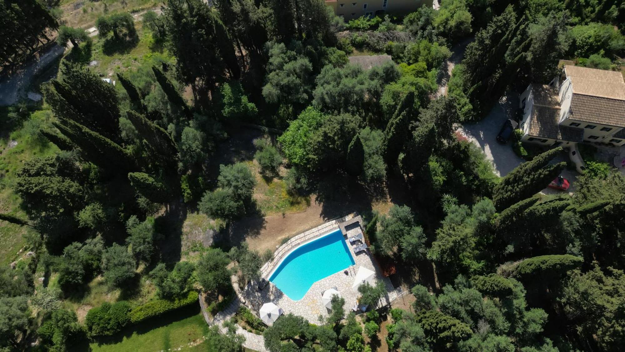Lucky * Benitses (Corfu)